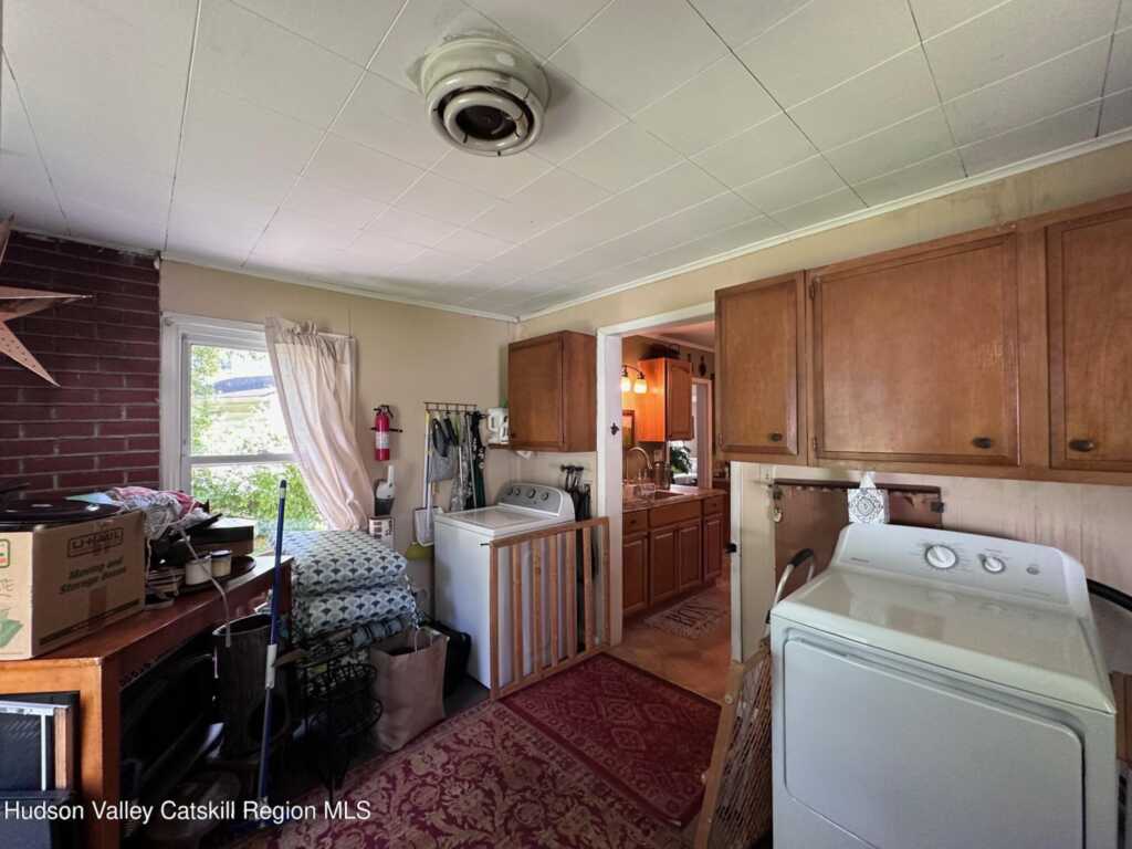 91 Ulster Avenue, Saugerties, NY 12477 - Photo 10 of 23