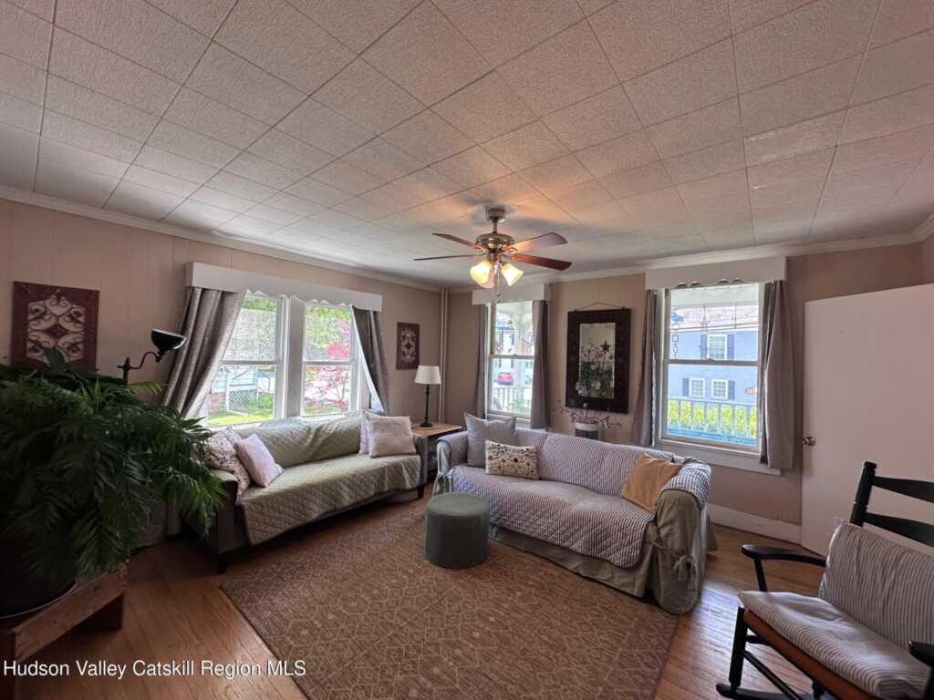 91 Ulster Avenue, Saugerties, NY 12477 - Photo 3 of 23