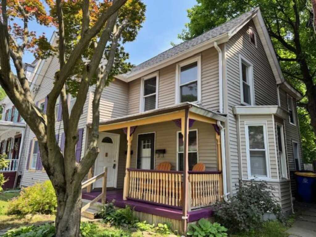 104-106 Hone Street, Kingston, NY 12401 - Photo 2 of 31