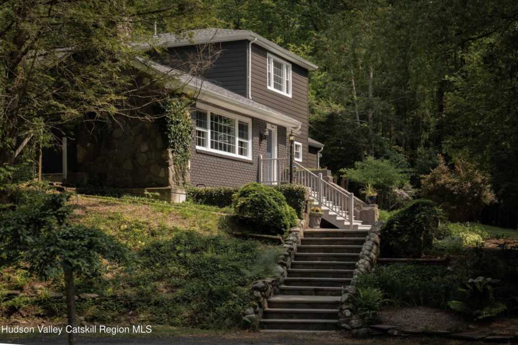 94 Silver Hollow Road, Woodstock, NY 12498