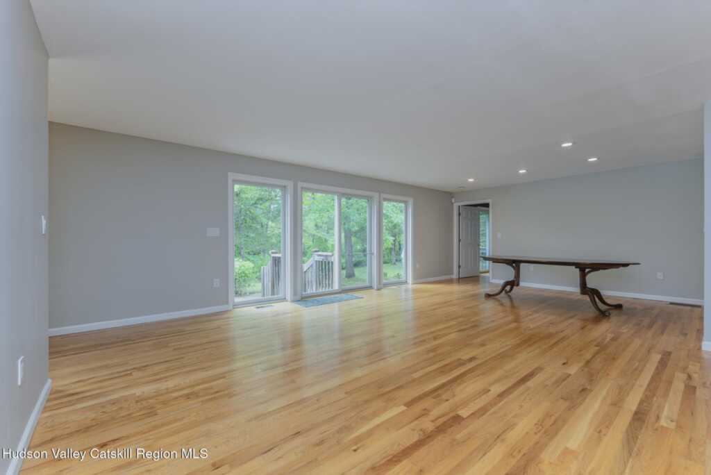 8 Enclave Manor Drive, New Paltz, NY 12561 - Photo 12 of 39