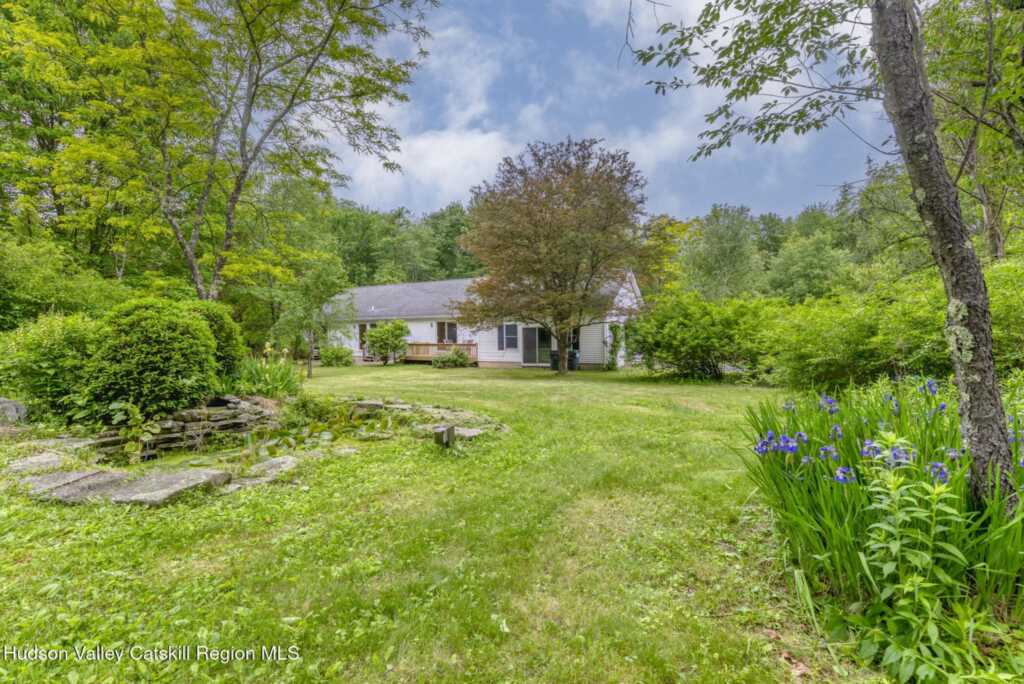 8 Enclave Manor Drive, New Paltz, NY 12561 - Photo 38 of 39