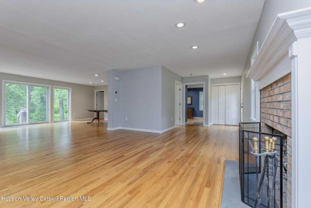 8 Enclave Manor Drive, New Paltz, NY 12561 - Photo 6 of 39