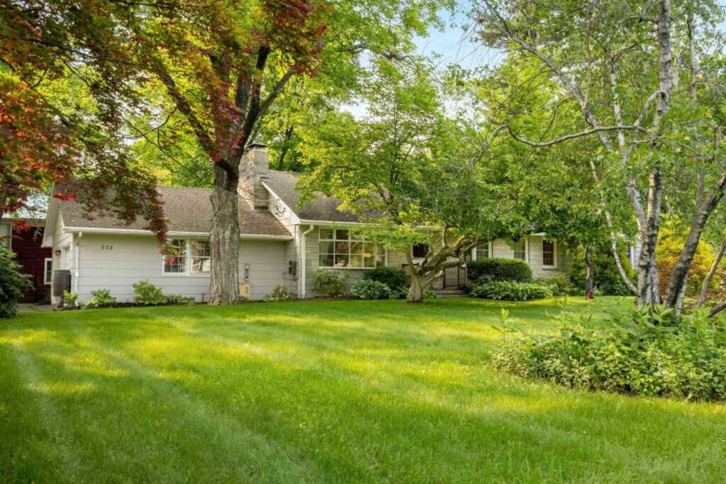 228 Maple Avenue, Rosendale, NY 12486 - Photo 2 of 47