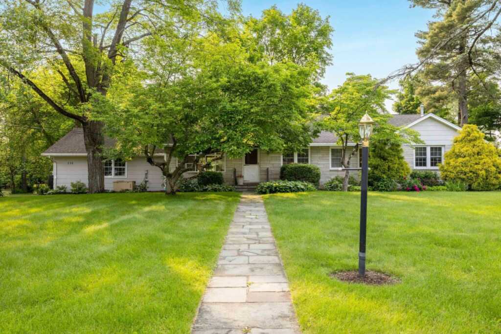 228 Maple Avenue, Rosendale, NY 12486 - Photo 3 of 47