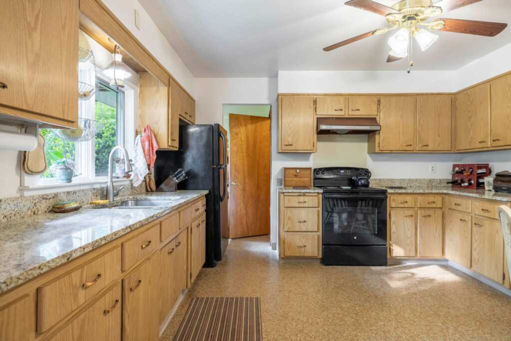 228 Maple Avenue, Rosendale, NY 12486 - Photo 4 of 47