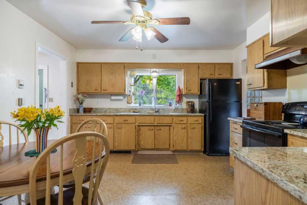 228 Maple Avenue, Rosendale, NY 12486 - Photo 9 of 47