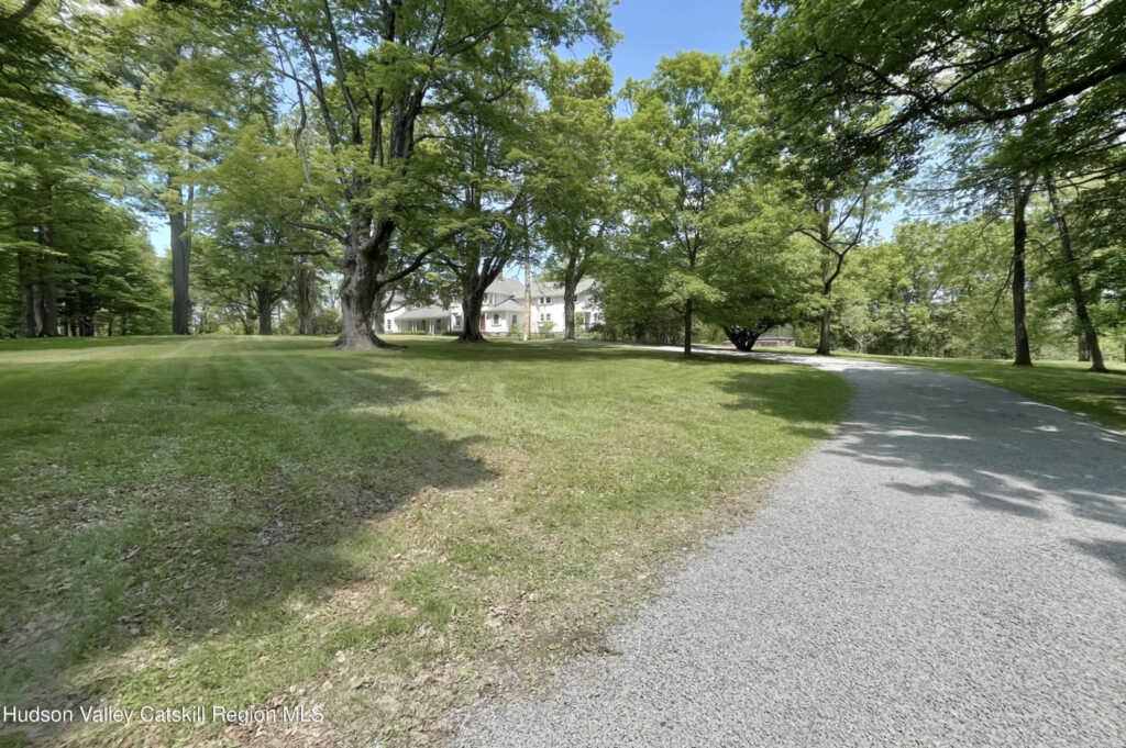 55 Leggett Road, Stone Ridge, NY 12484 - Photo 5 of 44