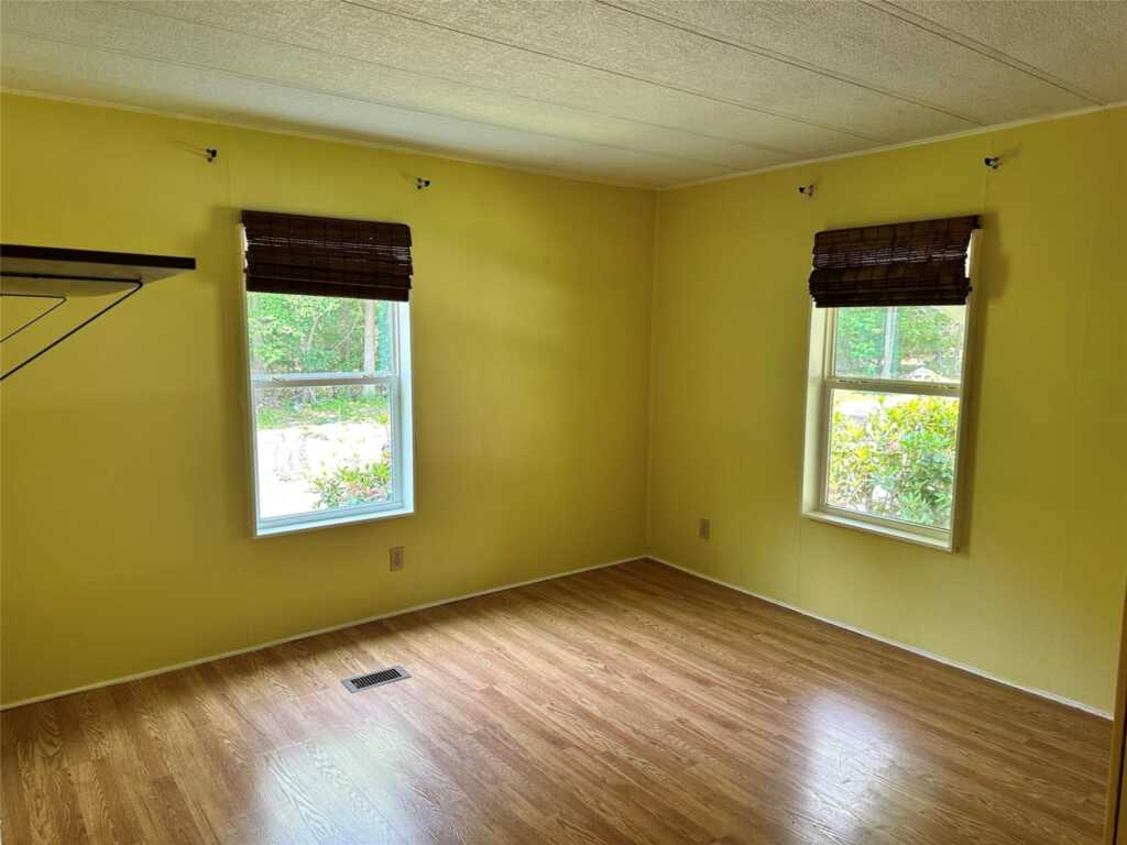 21 Maunaloa Lane, New Paltz, NY 12561 - Photo 10 of 20