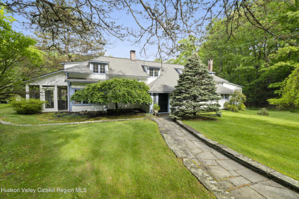 253 Upper Byrdcliffe Road, Woodstock, NY 12498