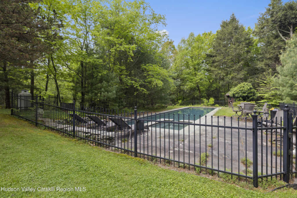 253 Upper Byrdcliffe Road, Woodstock, NY 12498 - Photo 40 of 50