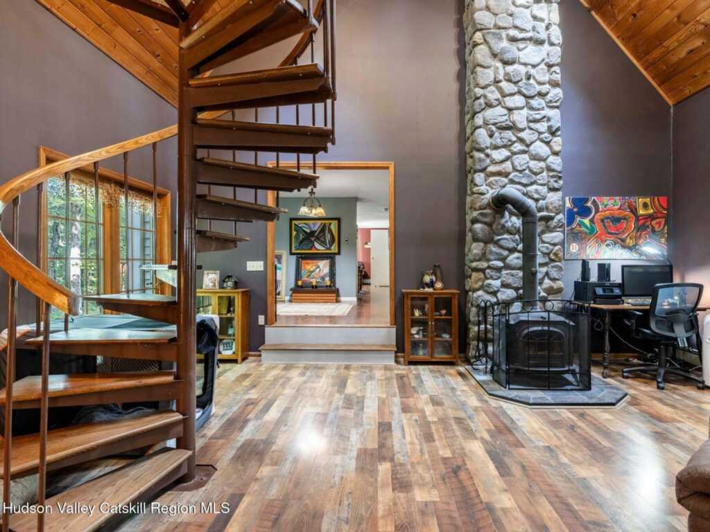 84 Van Nostrand Road, New Paltz, NY 12561 - Photo 13 of 37