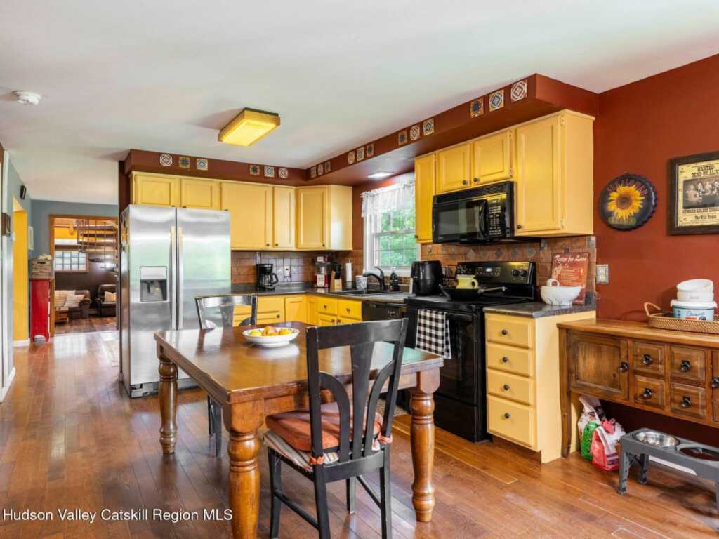 84 Van Nostrand Road, New Paltz, NY 12561 - Photo 8 of 37