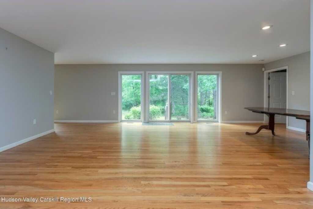 8 Enclave Manor Drive, New Paltz, NY 12561 - Photo 10 of 39