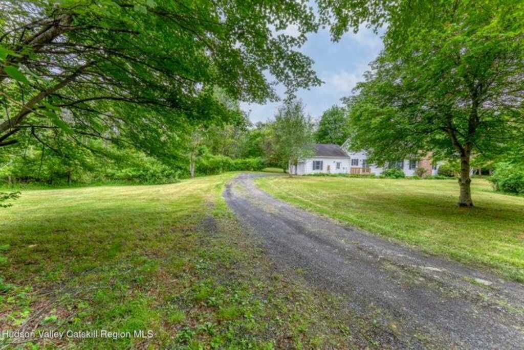 8 Enclave Manor Drive, New Paltz, NY 12561 - Photo 30 of 39