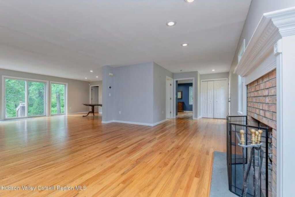 8 Enclave Manor Drive, New Paltz, NY 12561 - Photo 6 of 39