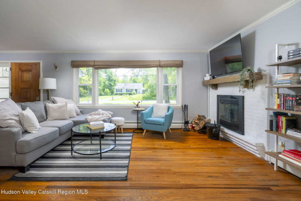 274 Morgan Hill Road, Hurley, NY 12443 - Photo 4 of 35