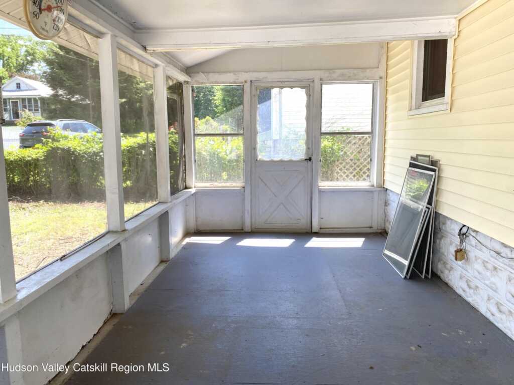 130 Fairview Ave. Avenue, Kingston, NY 12401 - Photo 6 of 31