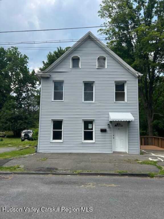 26 Wilbur Avenue, Kingston, NY 12401