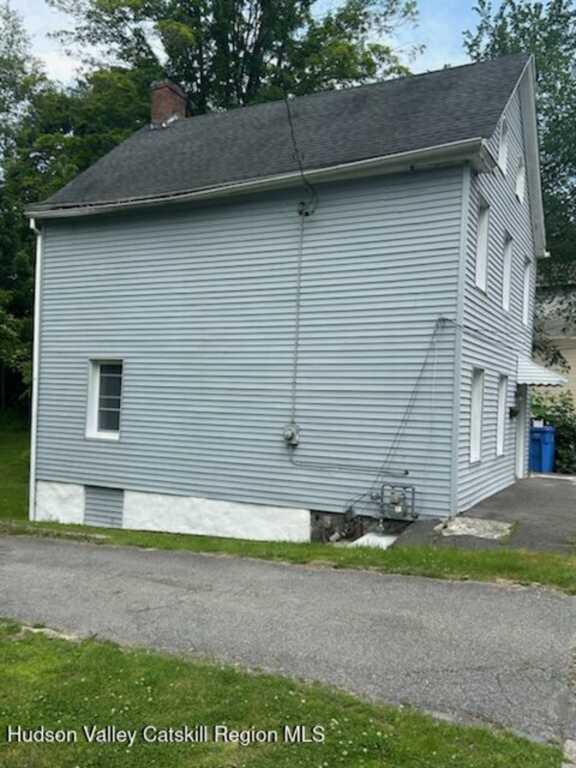 26 Wilbur Avenue, Kingston, NY 12401 - Photo 3 of 17