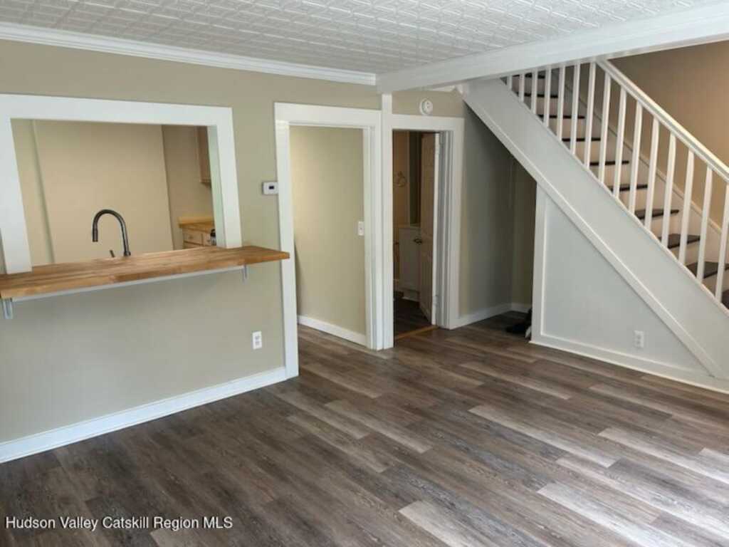 26 Wilbur Avenue, Kingston, NY 12401 - Photo 5 of 17