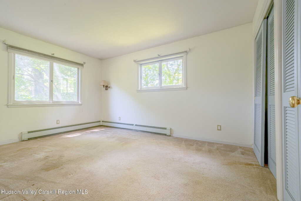 159 Edgewood Avenue, Hurley, NY 12443 - Photo 18 of 36