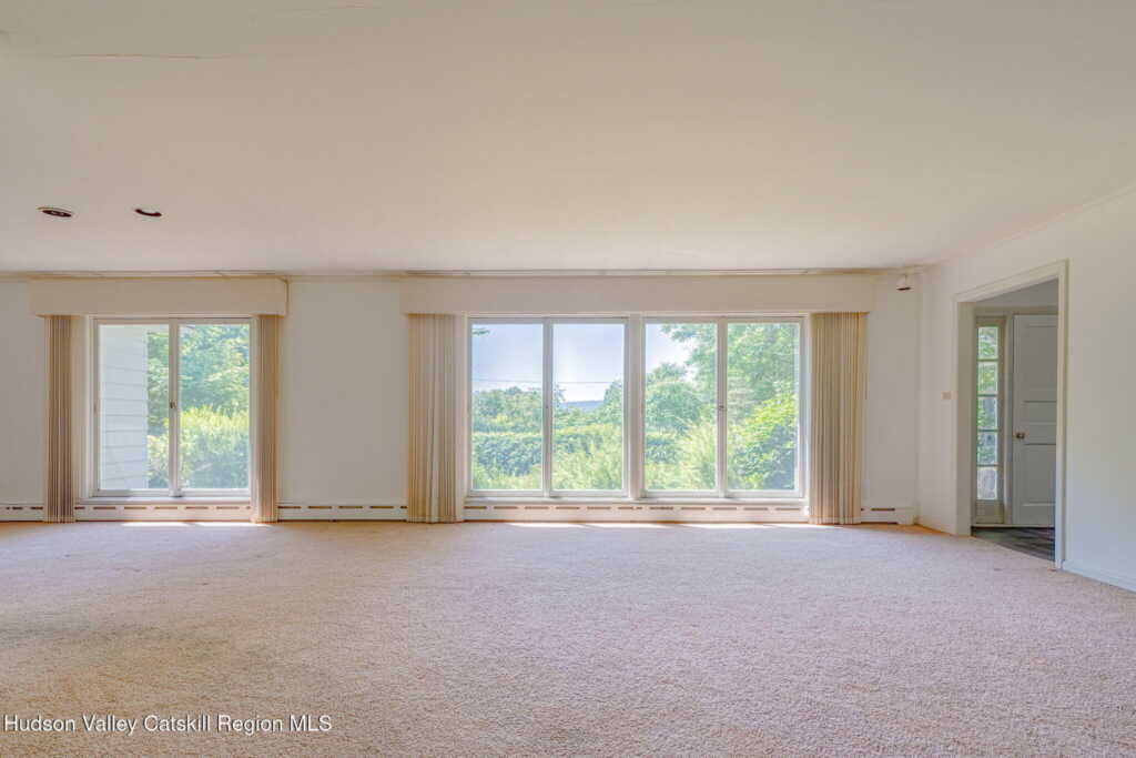 159 Edgewood Avenue, Hurley, NY 12443 - Photo 5 of 36