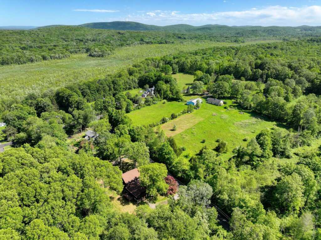 7 Elliotts Lane, New Paltz, NY 12528 - Photo 3 of 41