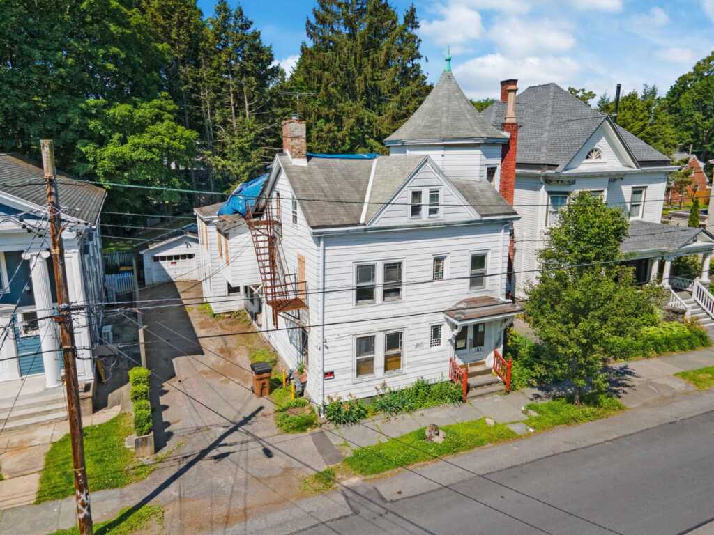 165 Fair Street, Kingston, NY 12401 - Photo 2 of 44