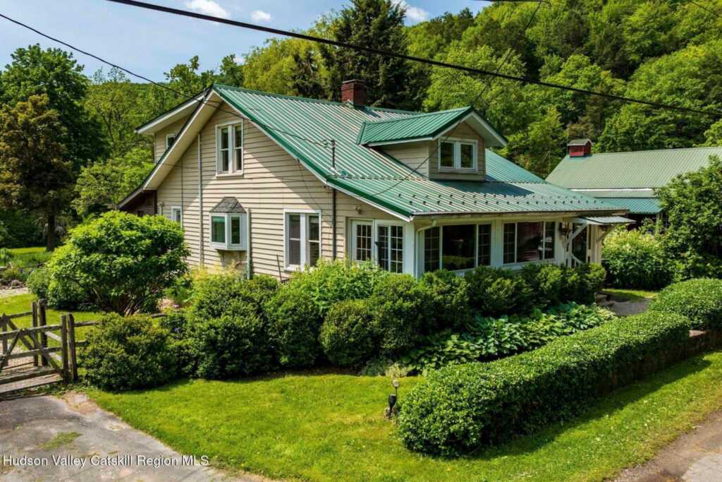 12 Tremper Avenue, Phoenicia, NY 12464 - Photo 3 of 47