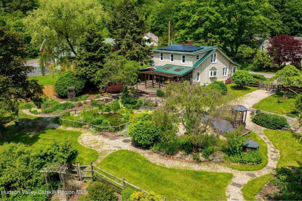 12 Tremper Avenue, Phoenicia, NY 12464 - Photo 4 of 47