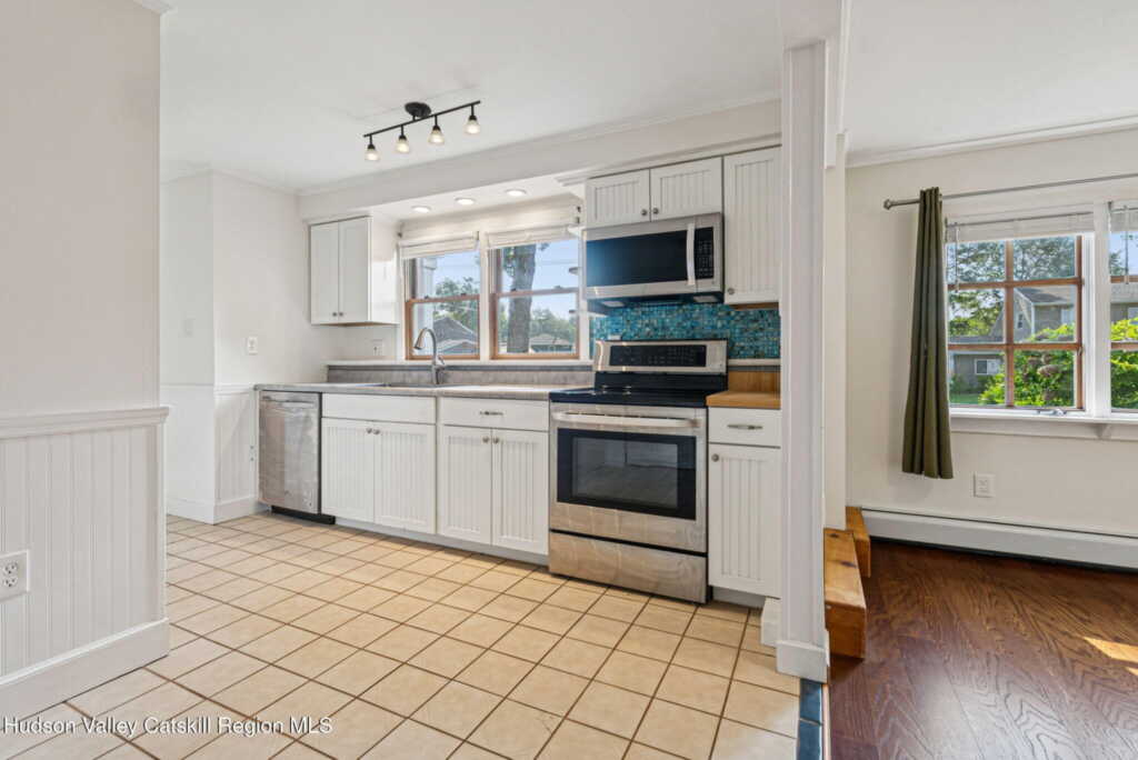 6 Stevens Court, Saugerties, NY 12477 - Photo 17 of 38