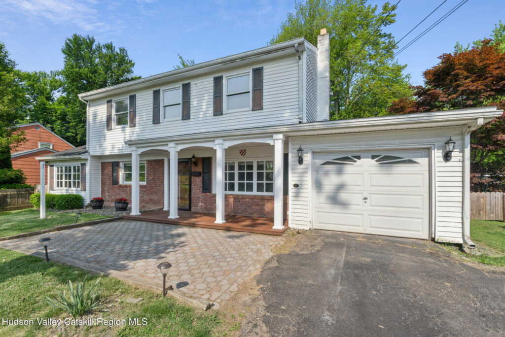 6 Stevens Court, Saugerties, NY 12477 - Photo 4 of 38
