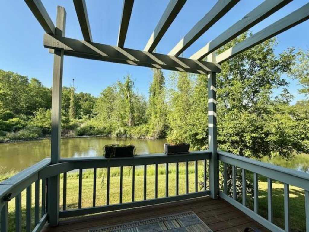 11 Creek Circle, Rhinebeck, NY 12572 - Photo 3 of 9