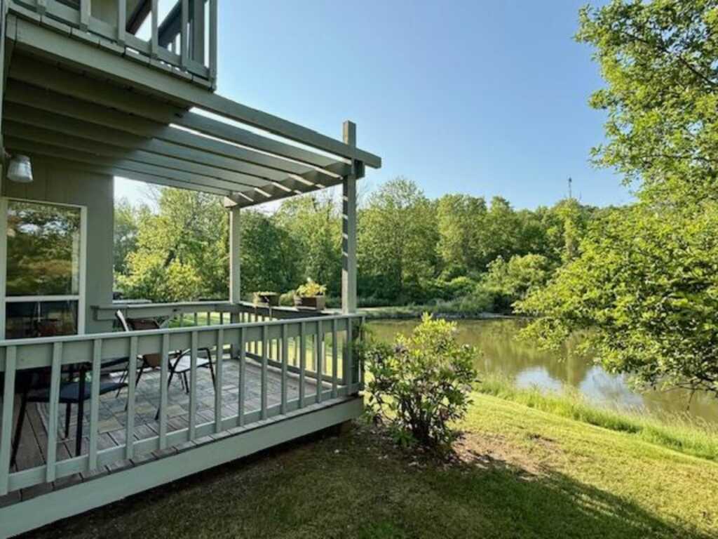11 Creek Circle, Rhinebeck, NY 12572 - Photo 4 of 9