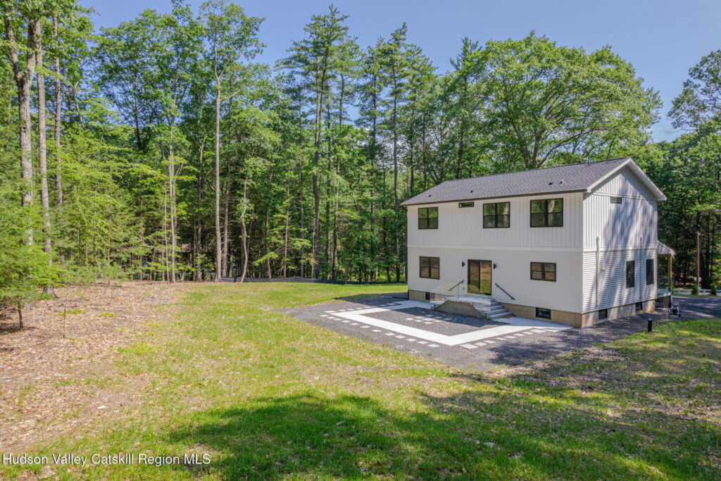32 Maurizi Lane, Woodstock, NY 12498 - Photo 28 of 31