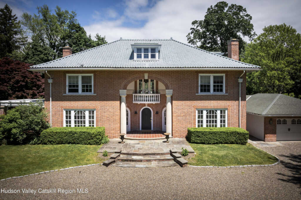 21 Barclay Street, Saugerties, NY 12477