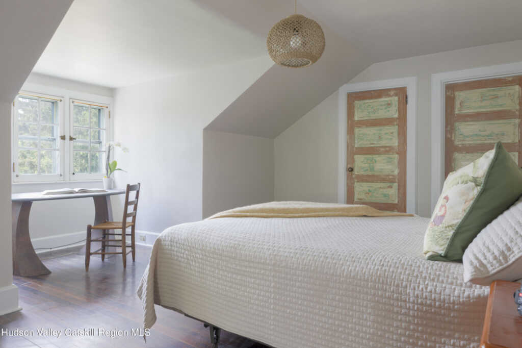21 Barclay Street, Saugerties, NY 12477 - Photo 34 of 50