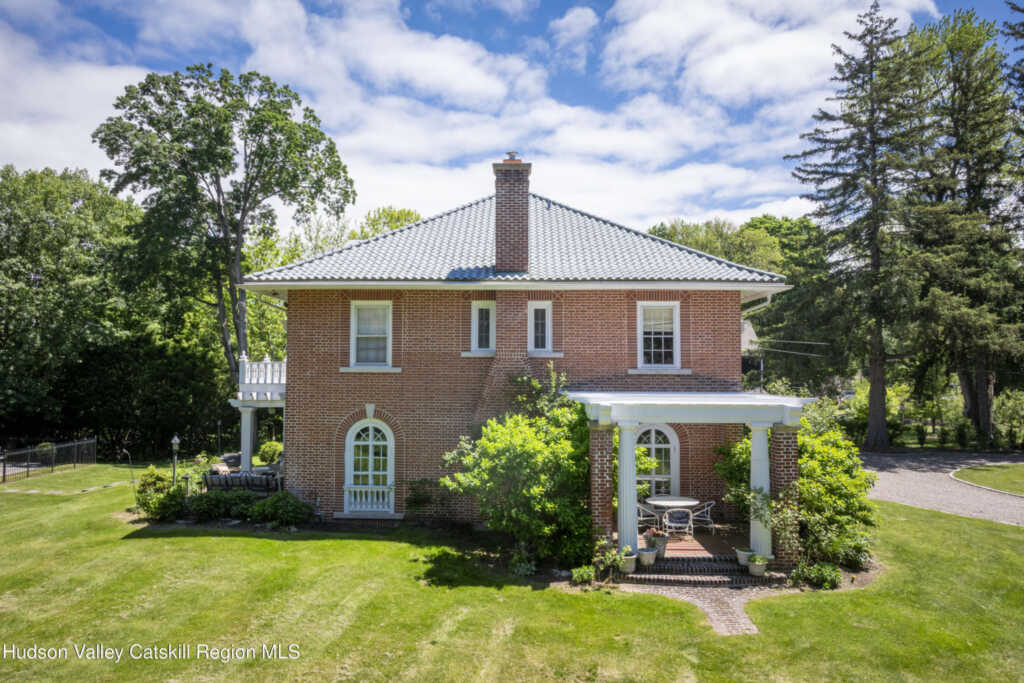 21 Barclay Street, Saugerties, NY 12477 - Photo 40 of 50