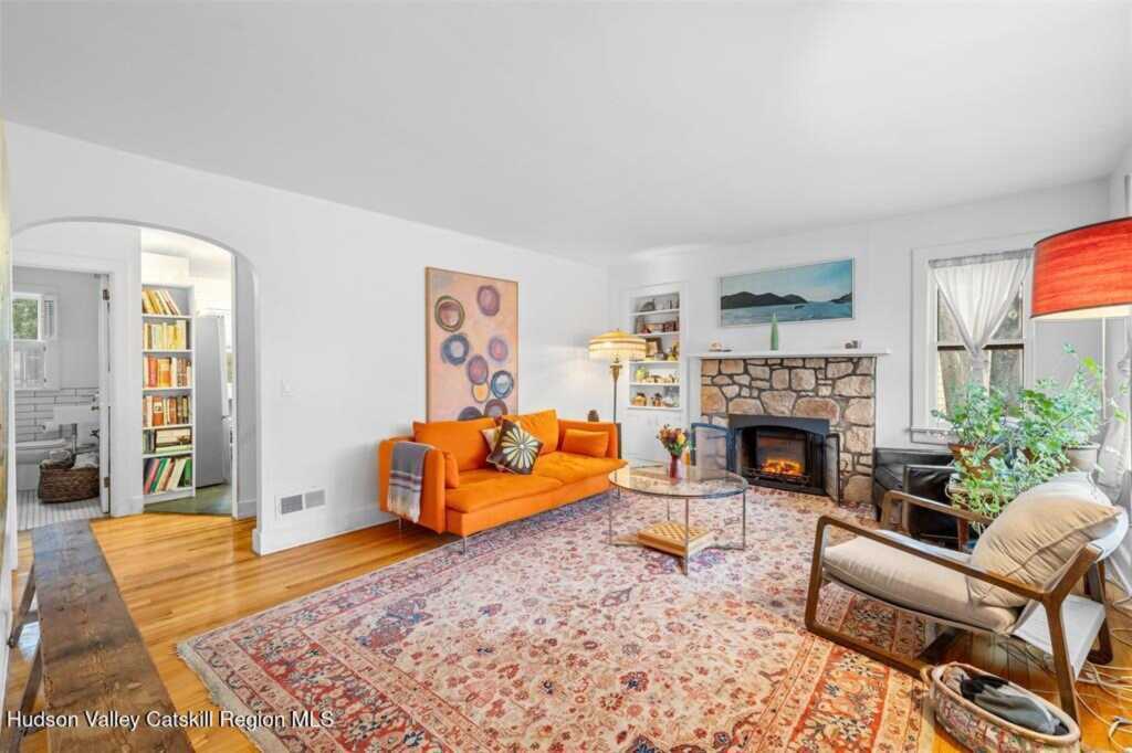 42 Center Street, New Paltz, NY 12561 - Photo 3 of 25