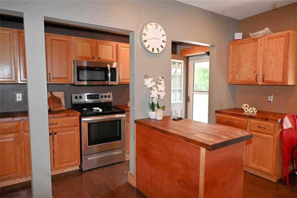 114 First Avenue, Kingston, NY 12401 - Photo 10 of 49