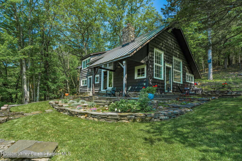 76-78 Mid Mountain Way, Woodstock, NY 12498
