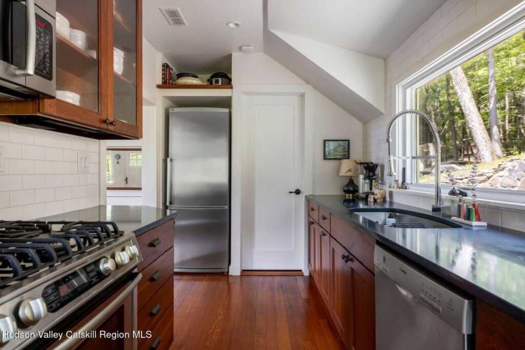 76-78 Mid Mountain Way, Woodstock, NY 12498 - Photo 18 of 47