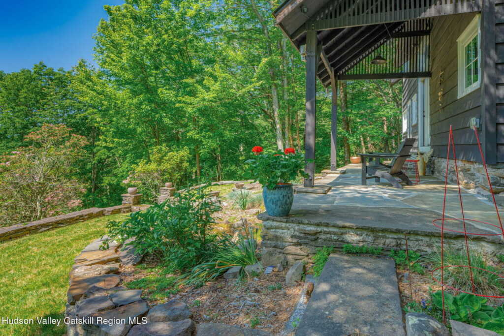 76-78 Mid Mountain Way, Woodstock, NY 12498 - Photo 4 of 47