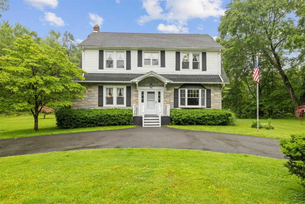 149 River Road, Rosendale, NY 12561