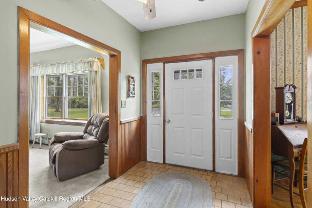 149 River Road, New Paltz, NY 12561 - Photo 4 of 31