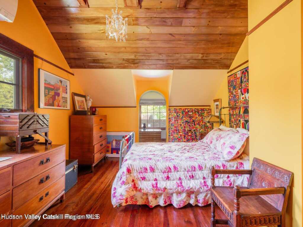 12 Library Lane, Woodstock, NY 12498 - Photo 15 of 33
