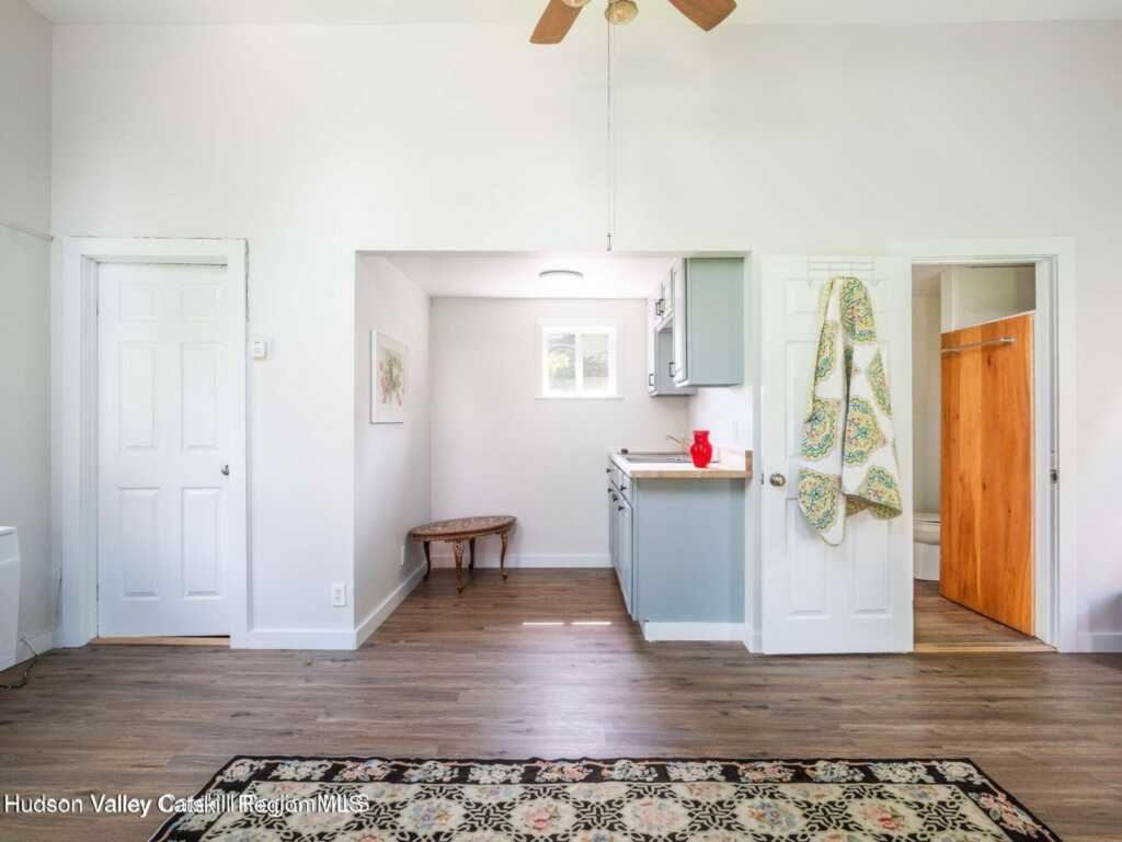 12 Library Lane, Woodstock, NY 12498 - Photo 25 of 33
