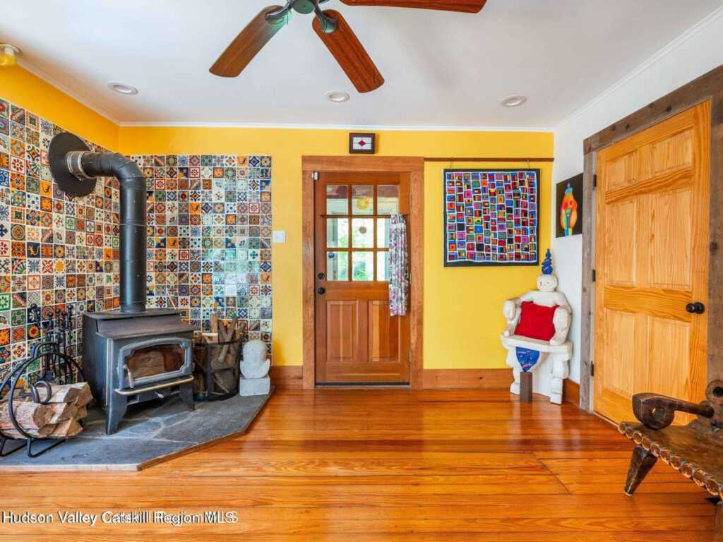 12 Library Lane, Woodstock, NY 12498 - Photo 5 of 33