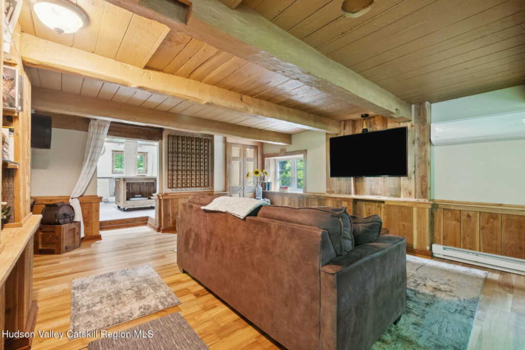 1143 Sawkill Road Road, Kingston, NY 12401 - Photo 15 of 50